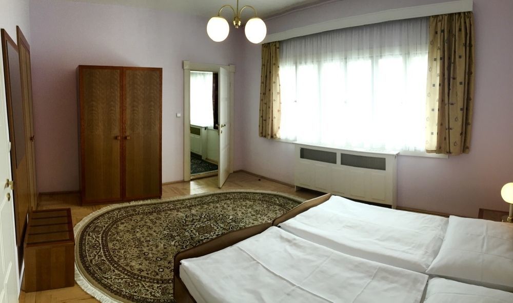 Art Deco Hotel Hoffmann Kladno Exterior photo